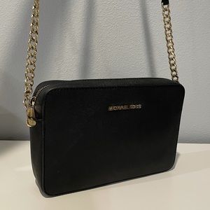 Michael Kors Jet Set Large East West Crossbody